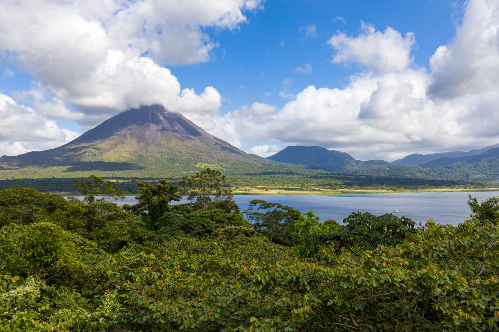 Volcan Arenal et le lac - Secteur Península